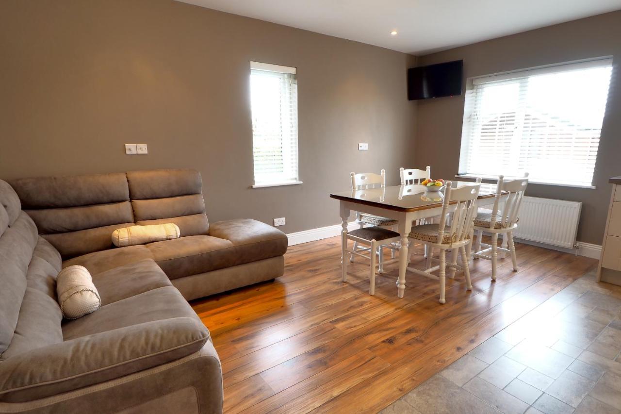 Hillcrest Luxury Apartment Кілраш Екстер'єр фото