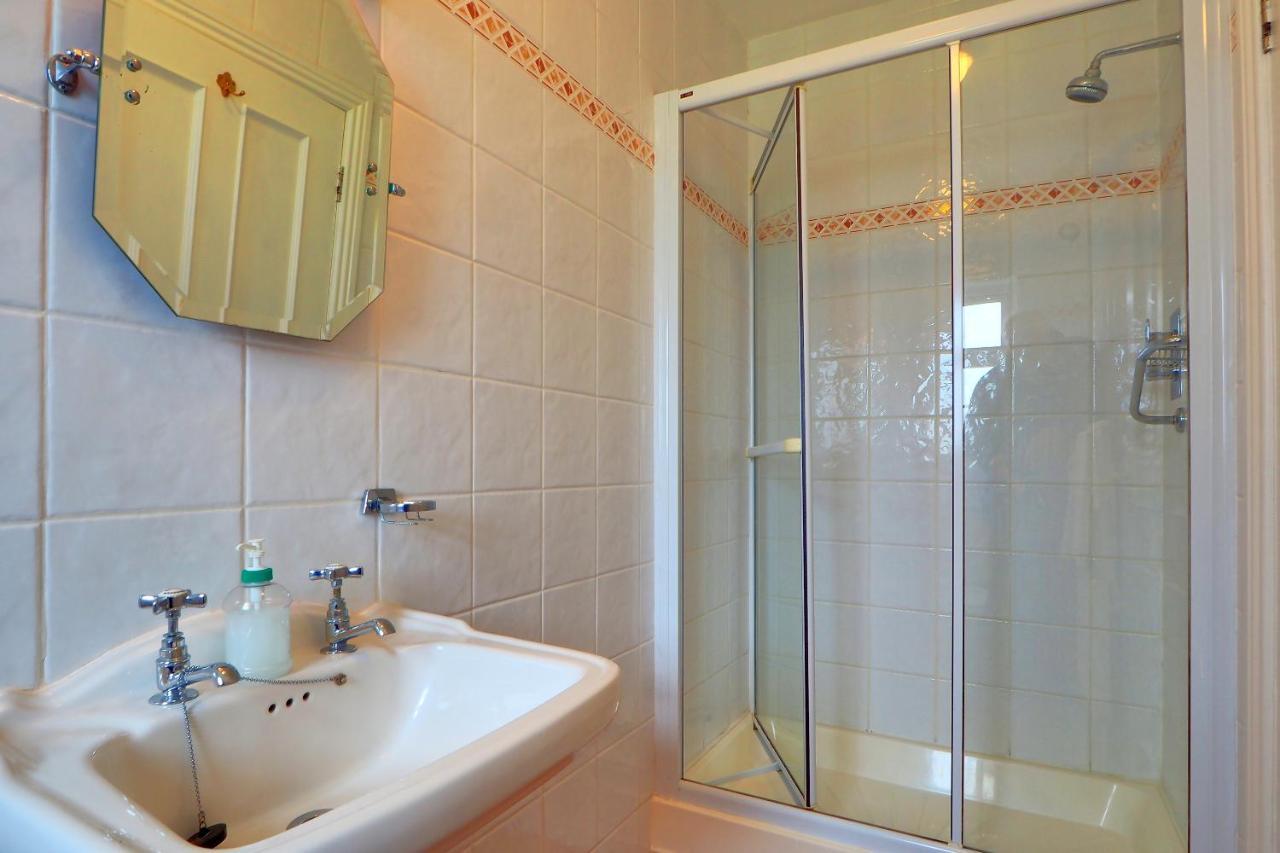 Hillcrest Luxury Apartment Кілраш Екстер'єр фото